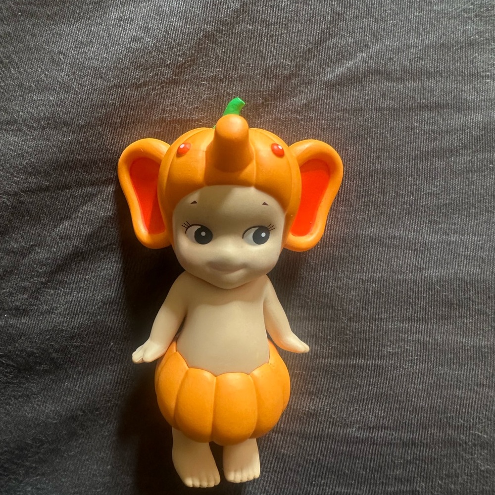 Sonny Angel Elephant pumpkin- Orange pumpkin series